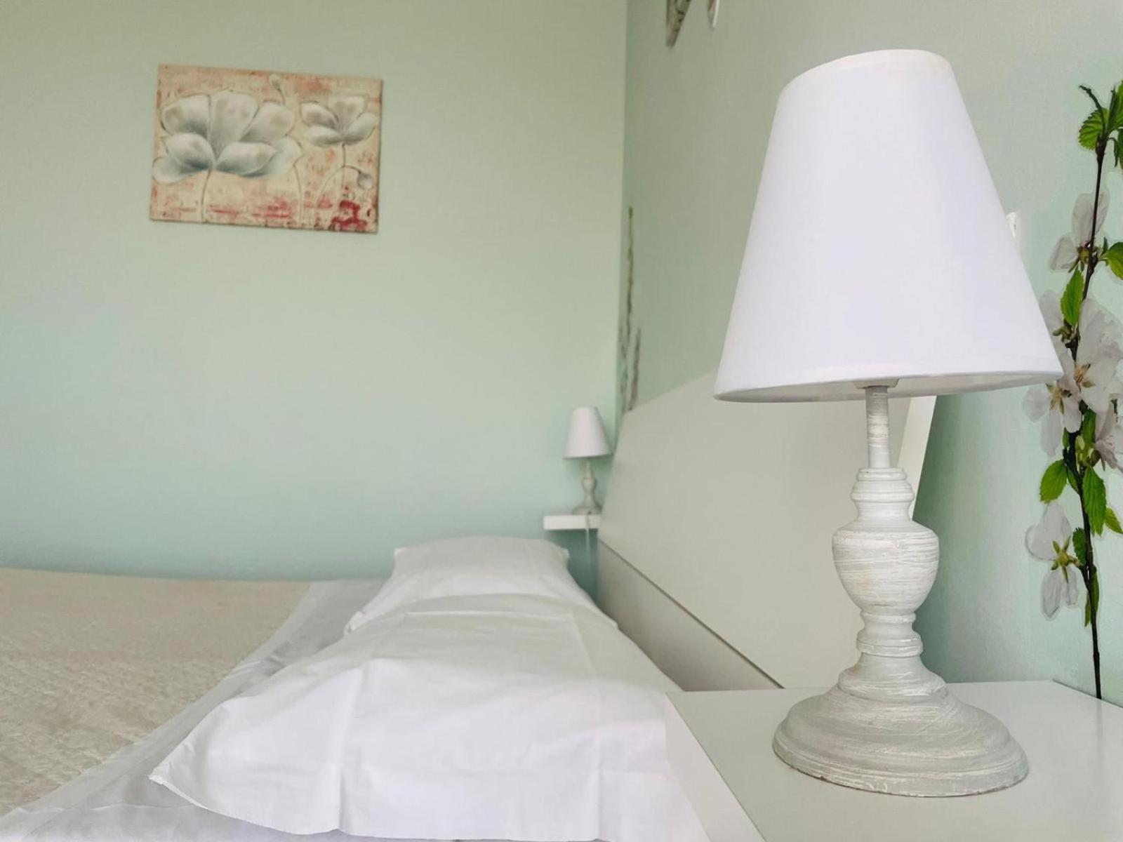 Bed and Breakfast La Dama Dell'Etna Николози Экстерьер фото